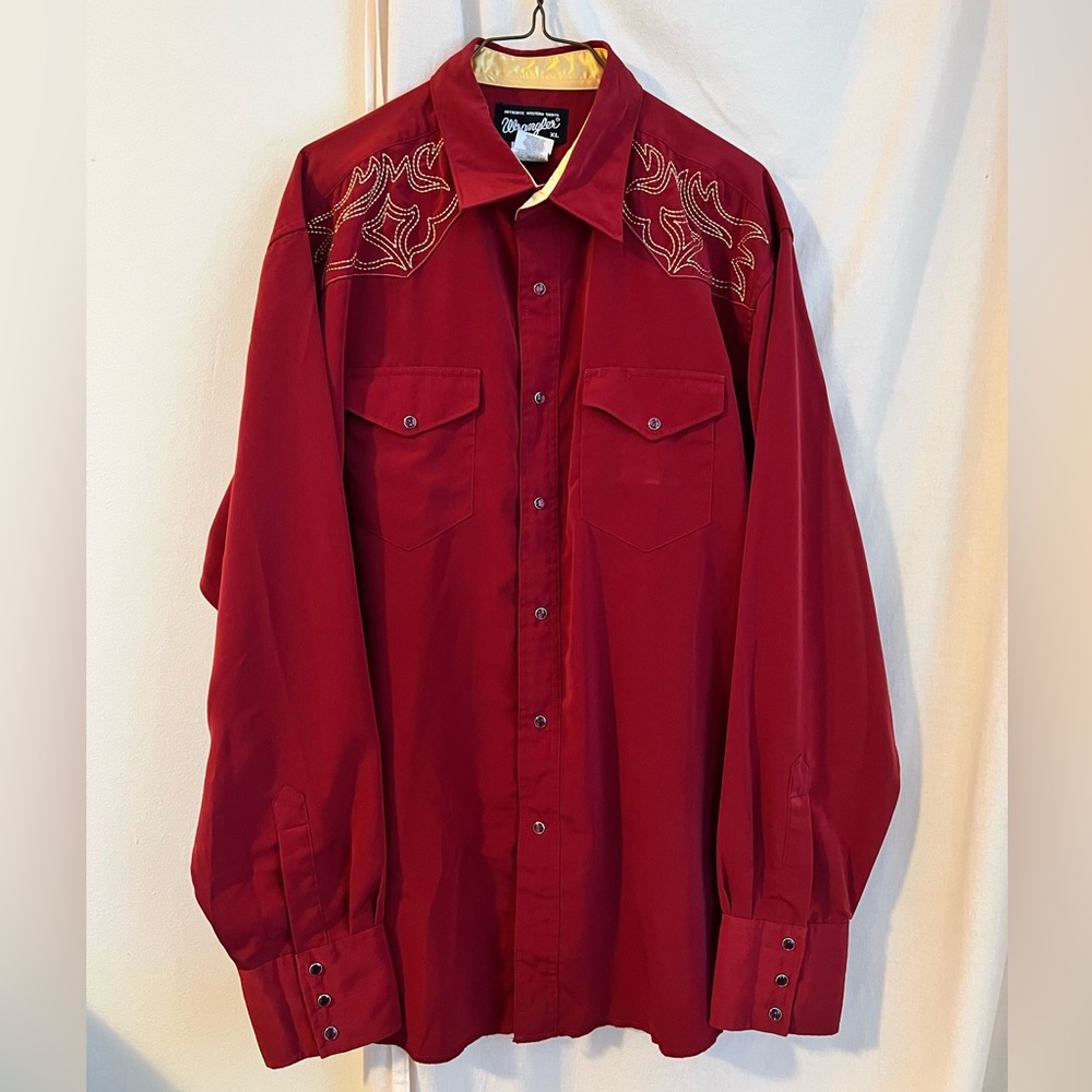 Wrangler Western Cowboy Long Sleeve Shirt in Red and Gold XL
